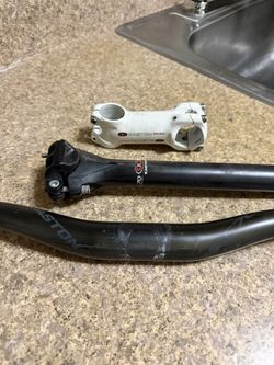 EASTON CARBON HANDLEBAR, STEM AND SEATPOST BIKE…