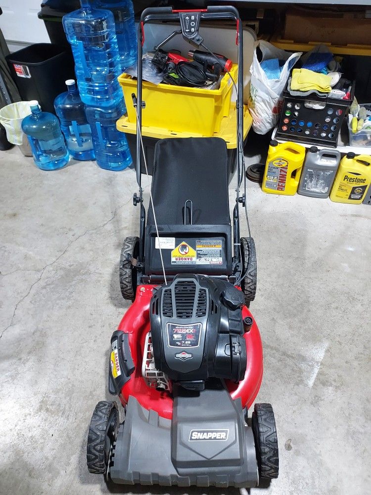 Snapper Self-Propelled Lawn Mower