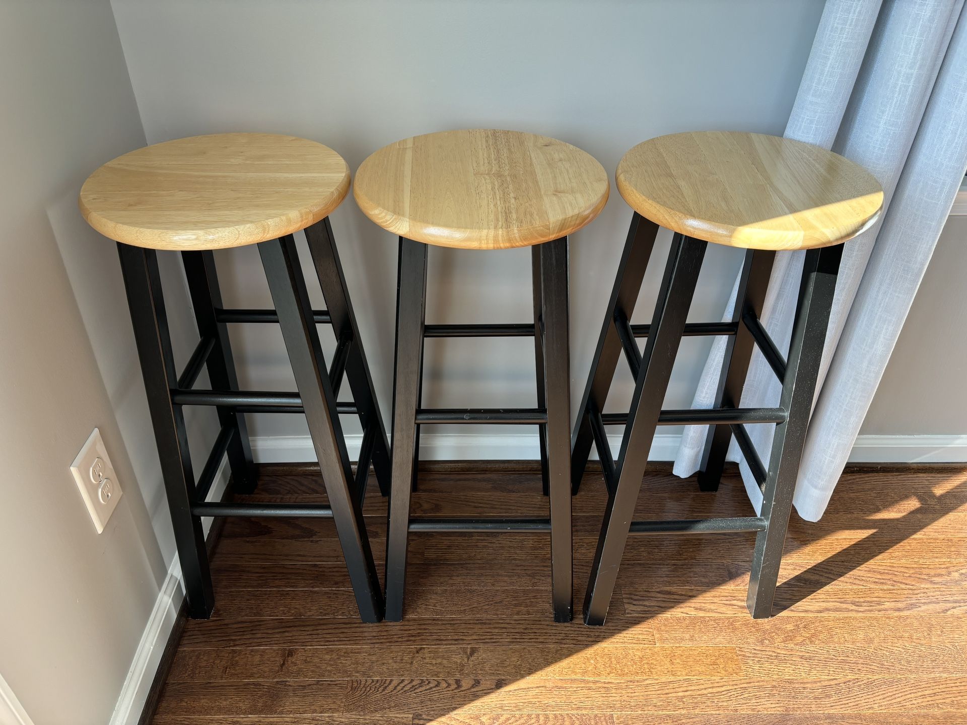Circle Bar Stools (set of 3)