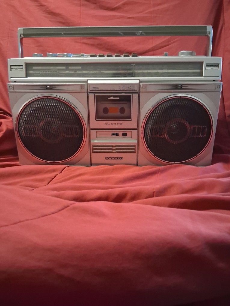 Vintage BOOMBOX 🚨🚨