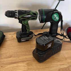 Hitachi 12V Drill And Flashlight 