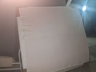 Kings side bed and famed