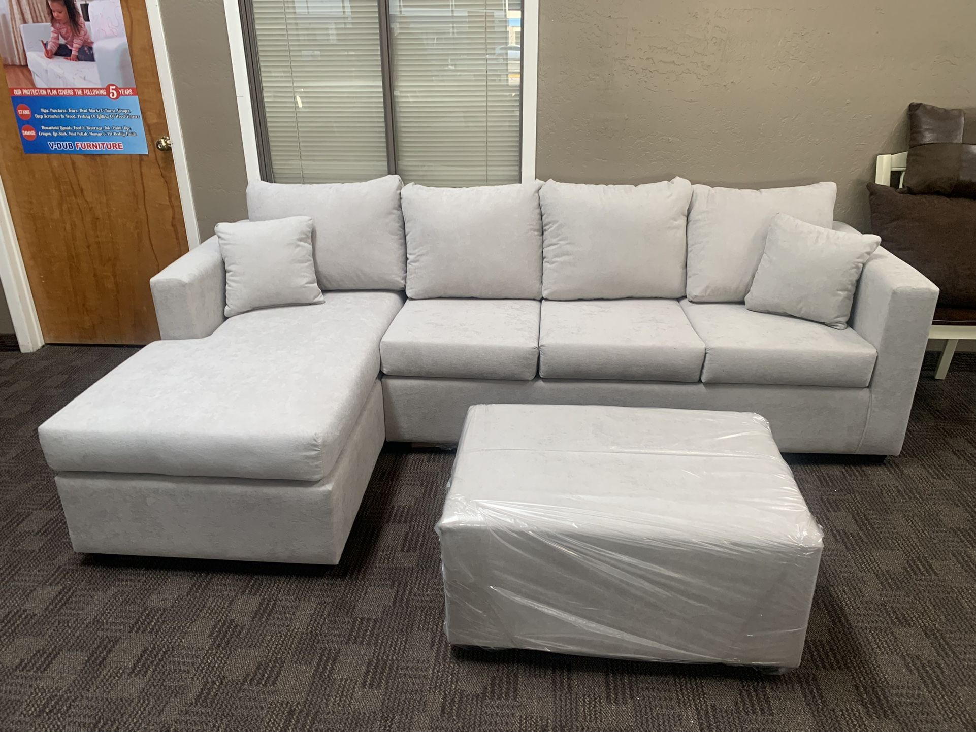 Grey Sectional Couch And Ottoman