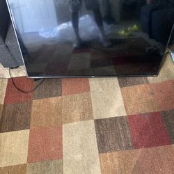 44 Inch Roku Tv With Mount 