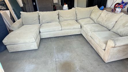 Sectional Couch sofá light green