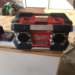 milwaukee speaker