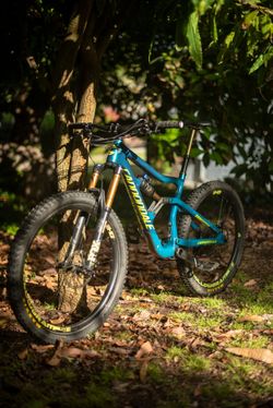 Cannondale Trigger Carbon 1 Full Suspension Mountain Bike – Size M – Carbon Wheels – Fox Factory Kashima