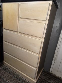 Dresser Set