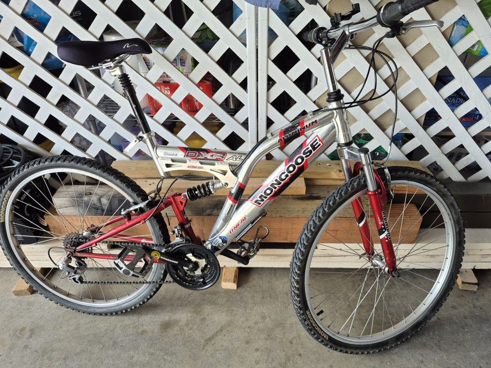 Bike, CB&ANTENNA, SURFBOARD & Wetsuit 