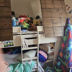 Bunk Bed House/fort