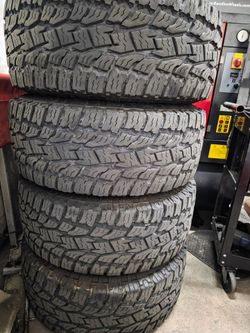F150 wheels and tires 35s