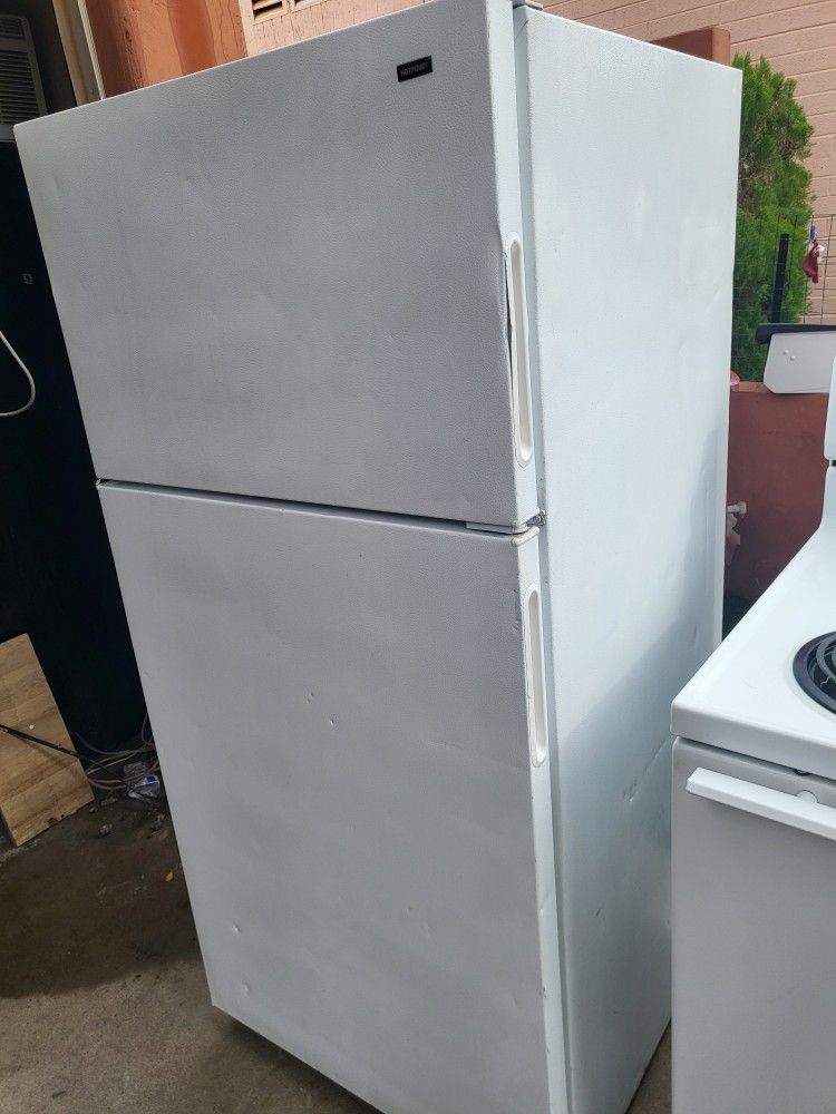 Garage Refrigerator In Good Condition And Warranty Works Great 19th Ave And Baseline 