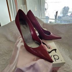 Beautiful Red Stilletos  RSVP Brand Size 7.5