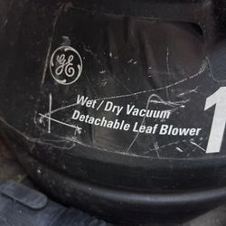 GE Wet And Dry Shop Vac With Blower