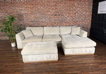 Delivery Available Henredon cream sectional sofa couch w ottoman retails 1700