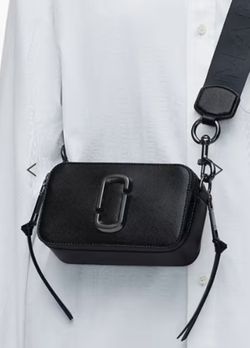 Marc Jacobs Black Camera Bag ( New with tags )