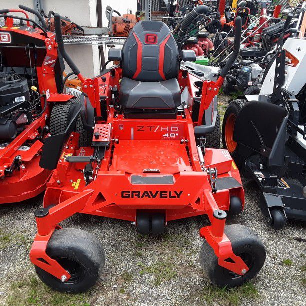 GRAVELY ZT/HD 48 Inch Commercial Ride-On Lawn Mower