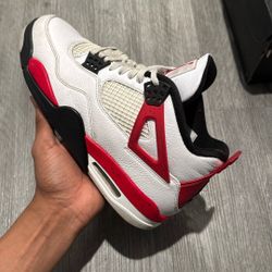 Jordan 4 retro red