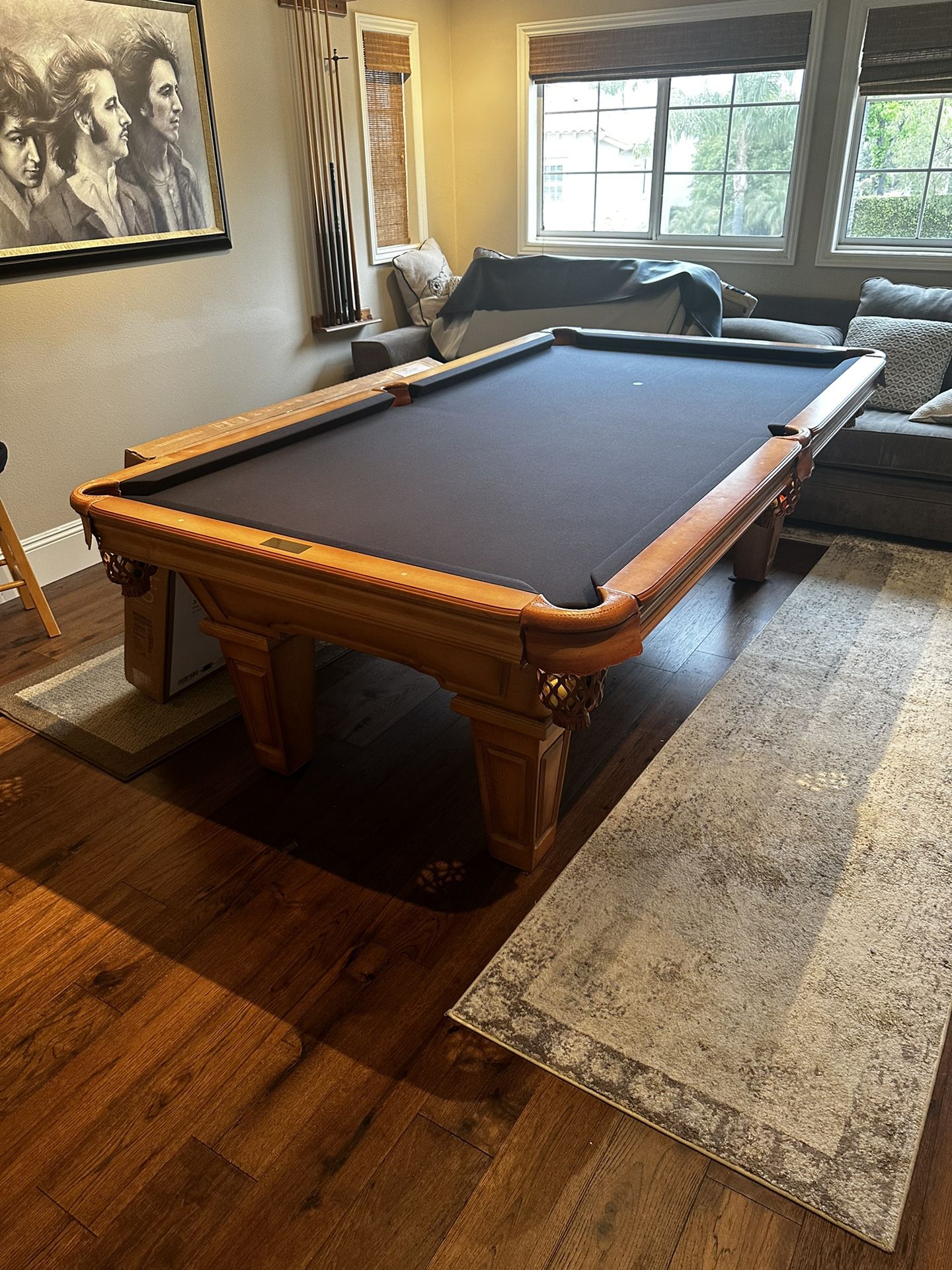 Beautiful Pool Table For Sale 