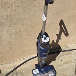 Shark HydroVac Cordless Pro XL 3-in-1 Vacuum, Mop & Self-Cleaning System. 