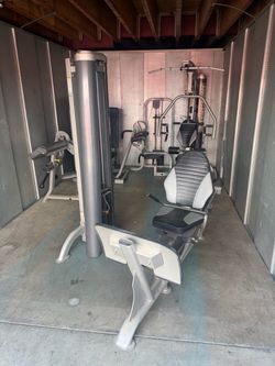 APOLLO LEG PRESS STATION (AP-71LP) used machine