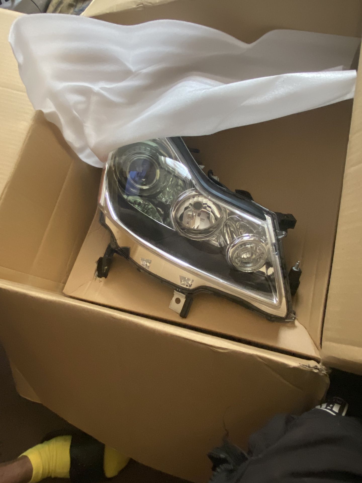 06-07 Infinity OEM Left Headlight Assembly