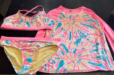 Girls swimsuit set- size 14/16 plus