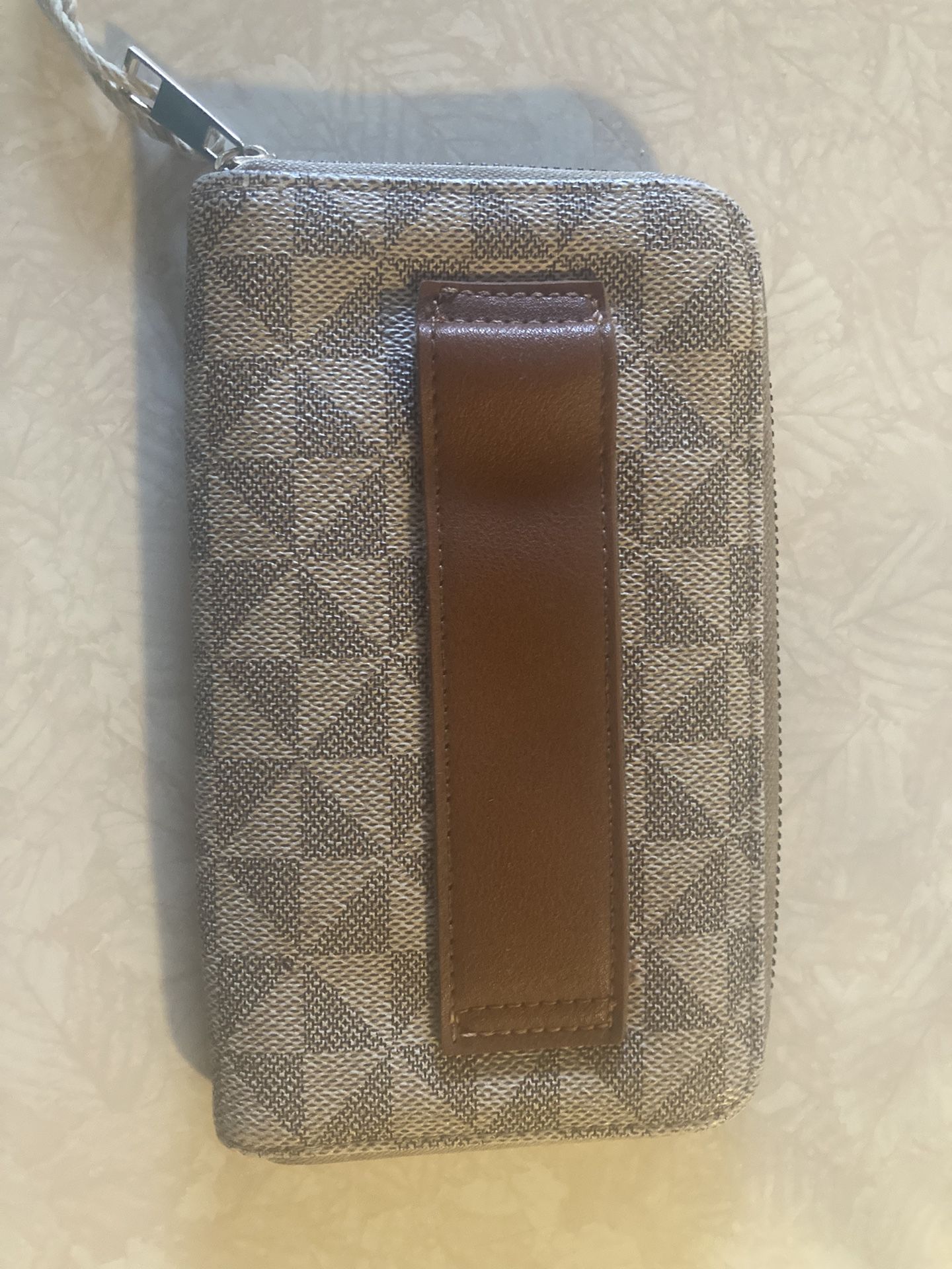 Beige Wallet with Tan Back Handle - Smartphone Slot