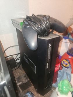 Xbox One Bundle (Controller + 3 Games) – Needs Repair