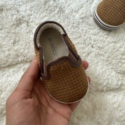 Baby Shoes – Robeez Brand (Brown Slip-On Style)