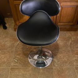 Bar Stool/ Barber Shop Chairs $50