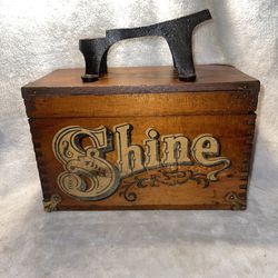 Vintage shoe shine box. Great box to store things in!