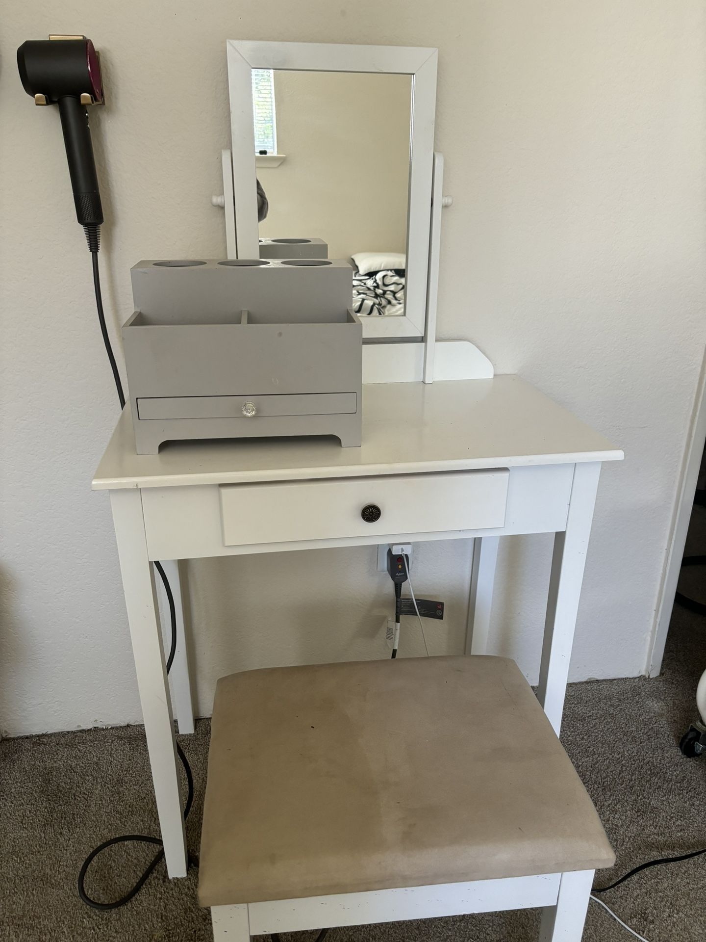 Makeup Vanity Table