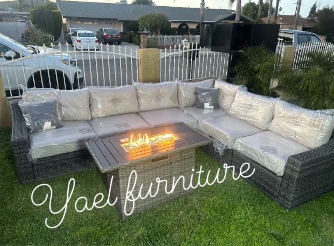 Brand New Patio Outdoor Furniture Set With Fire Pit