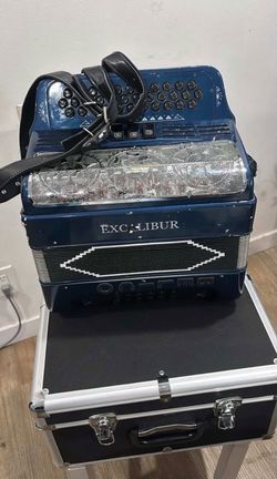 Excalibur acordeon accordion 34 button