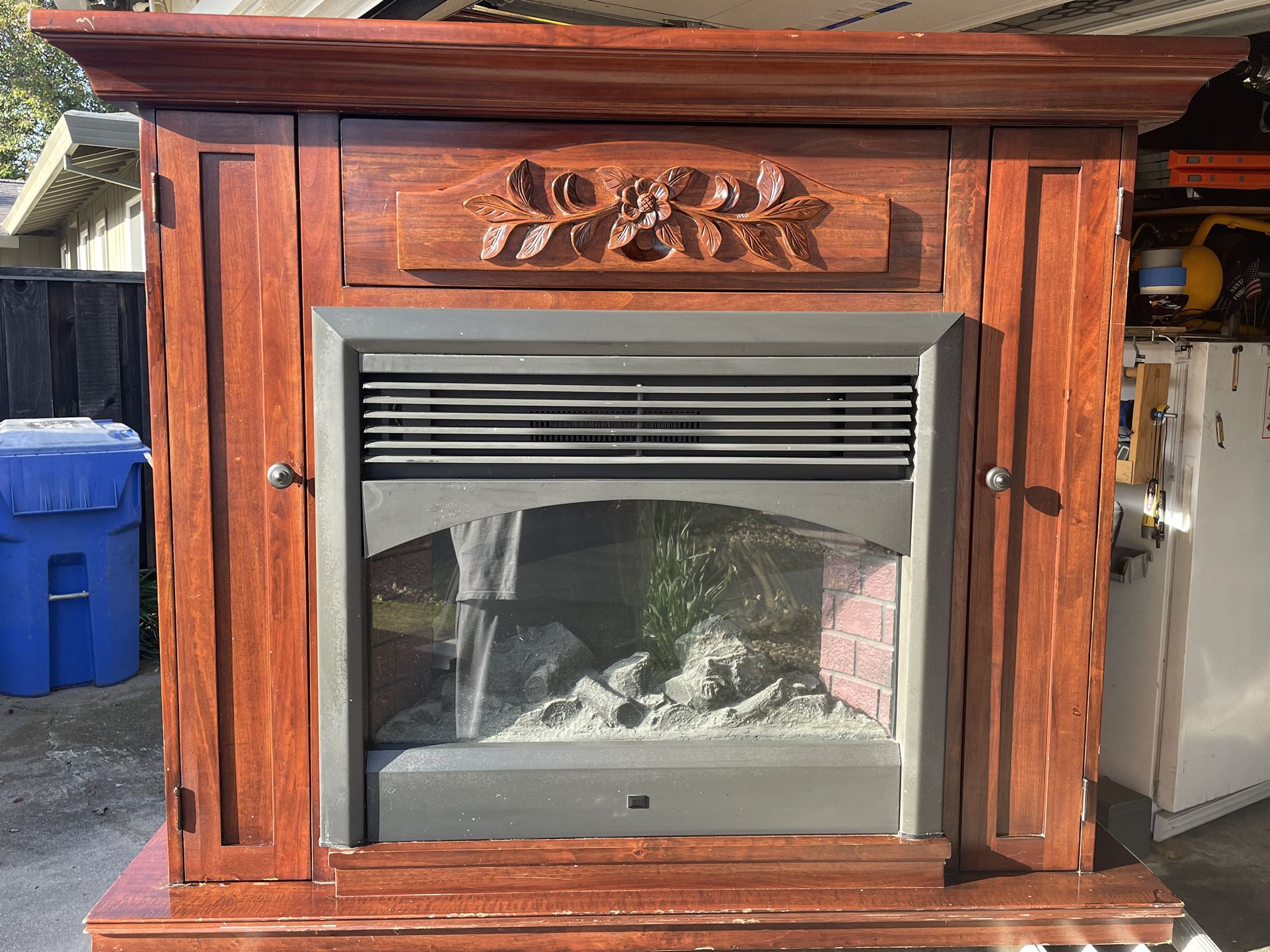 Vintage Mantle With Electric Fireplace Heater With Ember Light