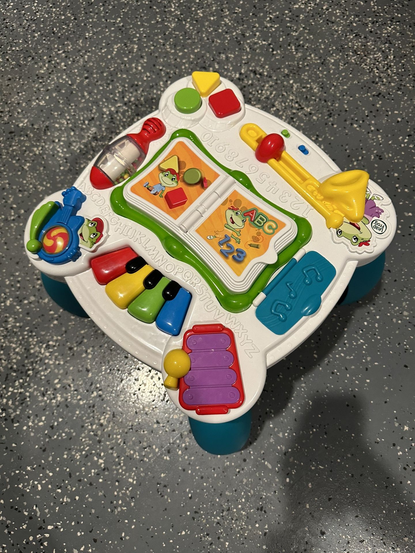 LeapFrog Learn and Groove Musical Table