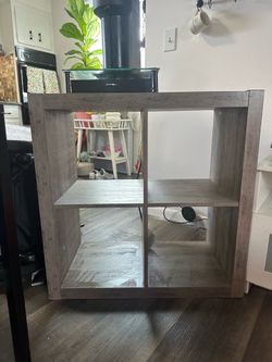 Storage table