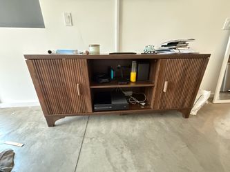 TV CONSOLE - NEARLY BRAND NEW
