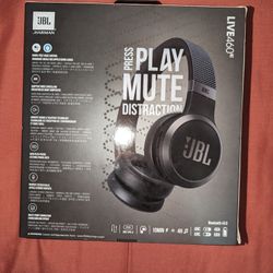 JBL Noise Cancelling Headphones 