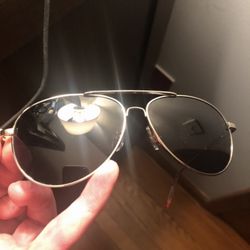 Dockers. Polarized Men’s Aviator Sunglasses 