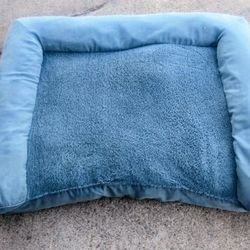 PET BED, COMFURT COLLAR, BLANKETS-MAT