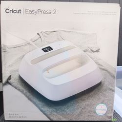 CRICUT Easy Press 2 - create shirts/hats
