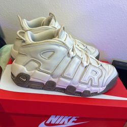 Size 9.5 Nike Uptempo Air $50