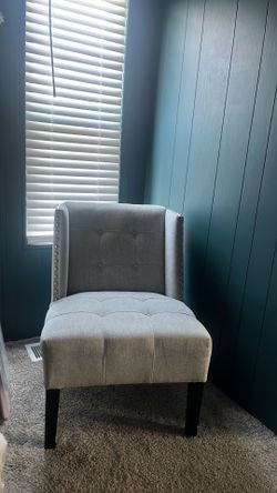Accent chairs
