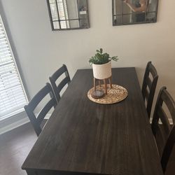 Kitchen Table 