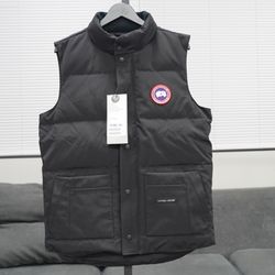Canada Goose Black Jacket Vest