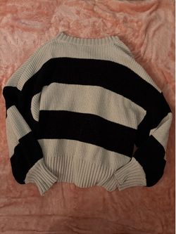 Black & white striped sweater