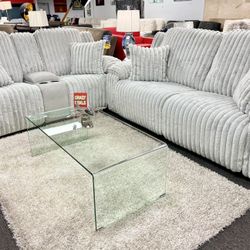 Beautiful Grey Power Reclining Plush Seating☁️ On Sale Now Only $1999🤑