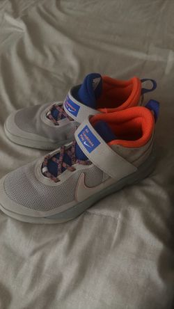 Boys shoes